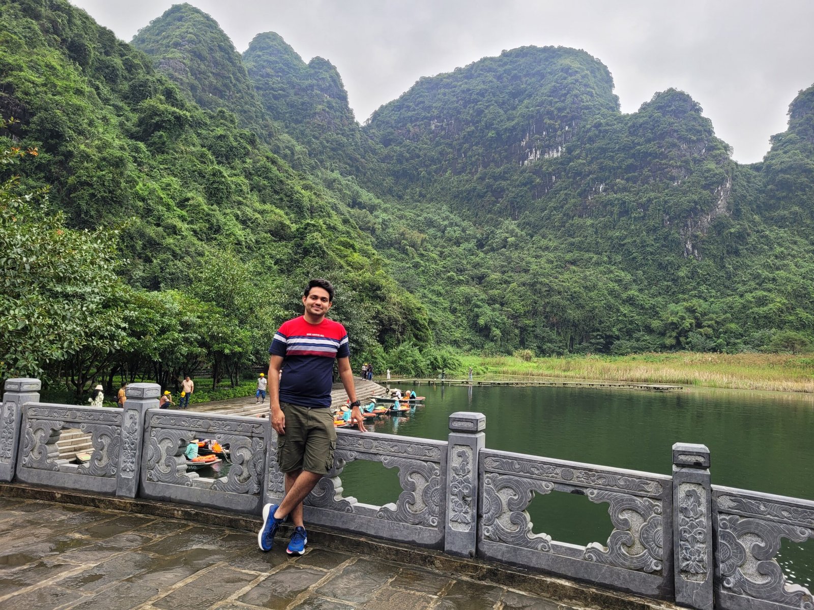 Vietnam Salman Najeeb Trang An boat ride Vietnam