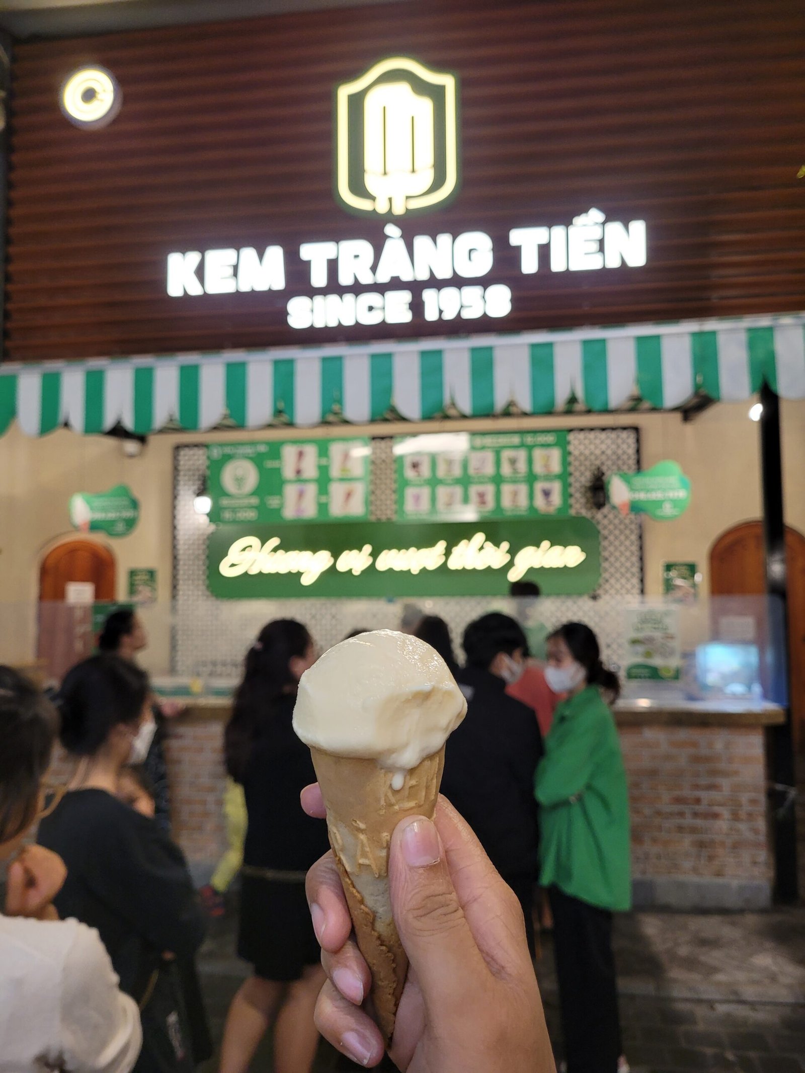 Vietnam Trang Tien ice cream Hanoi Vietnam local spot