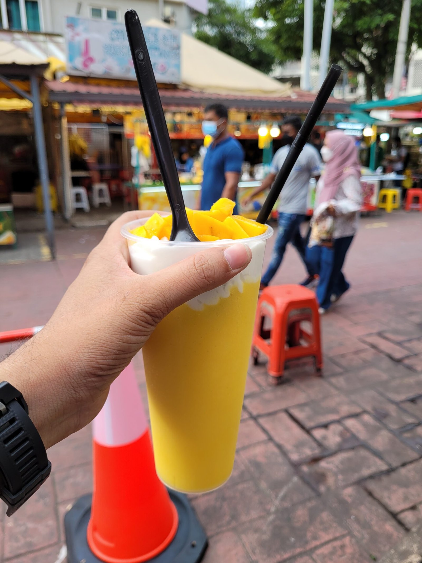 Mango shake Jalan Alor Kuala Lumpur Malaysia street food